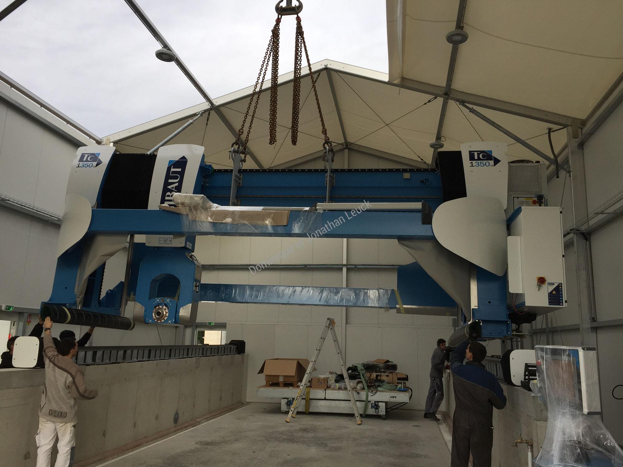 Acquisition le 08 Décembre 2014 d'une débiteuse à commande numérique 5 axes