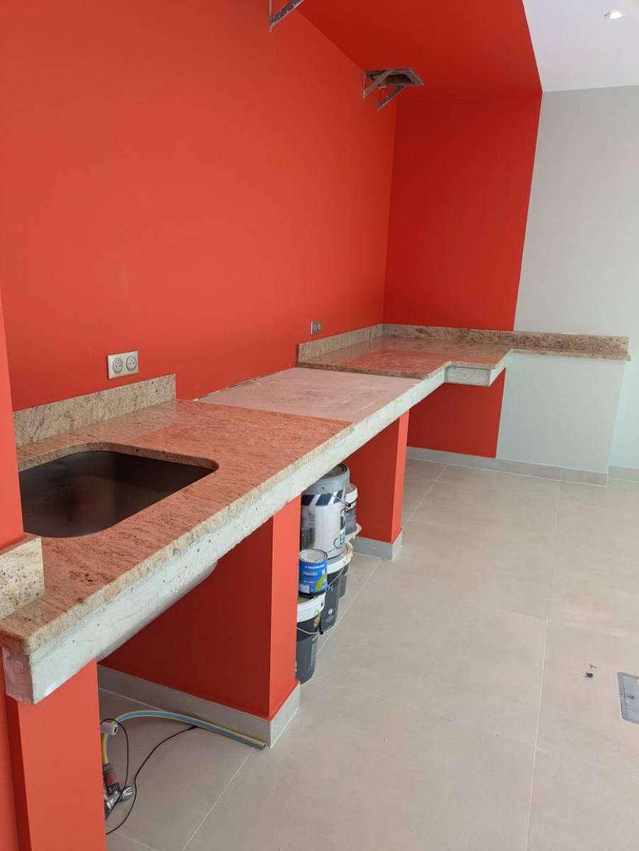 Plans de travail en Granit Madura Light à Châteaurenard