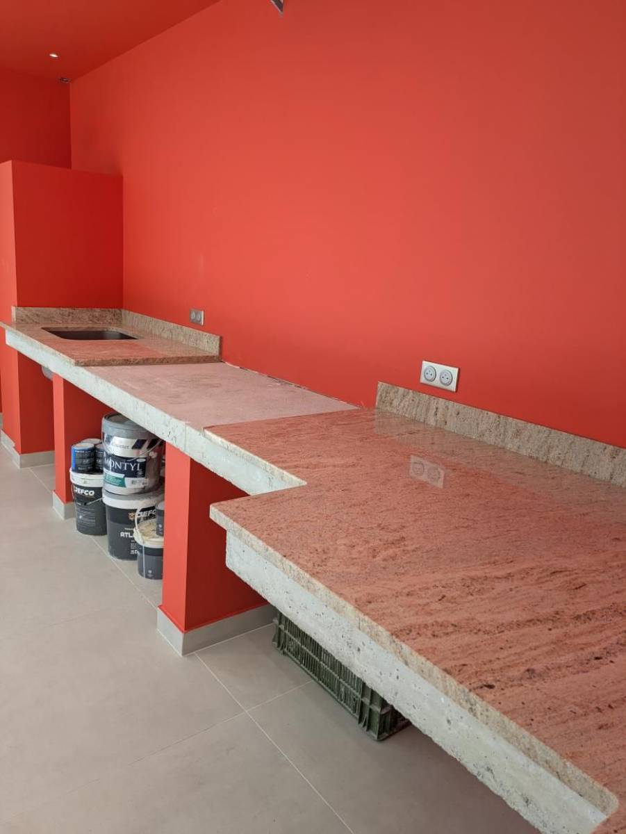 Plans de travail en Granit Madura Light à Châteaurenard