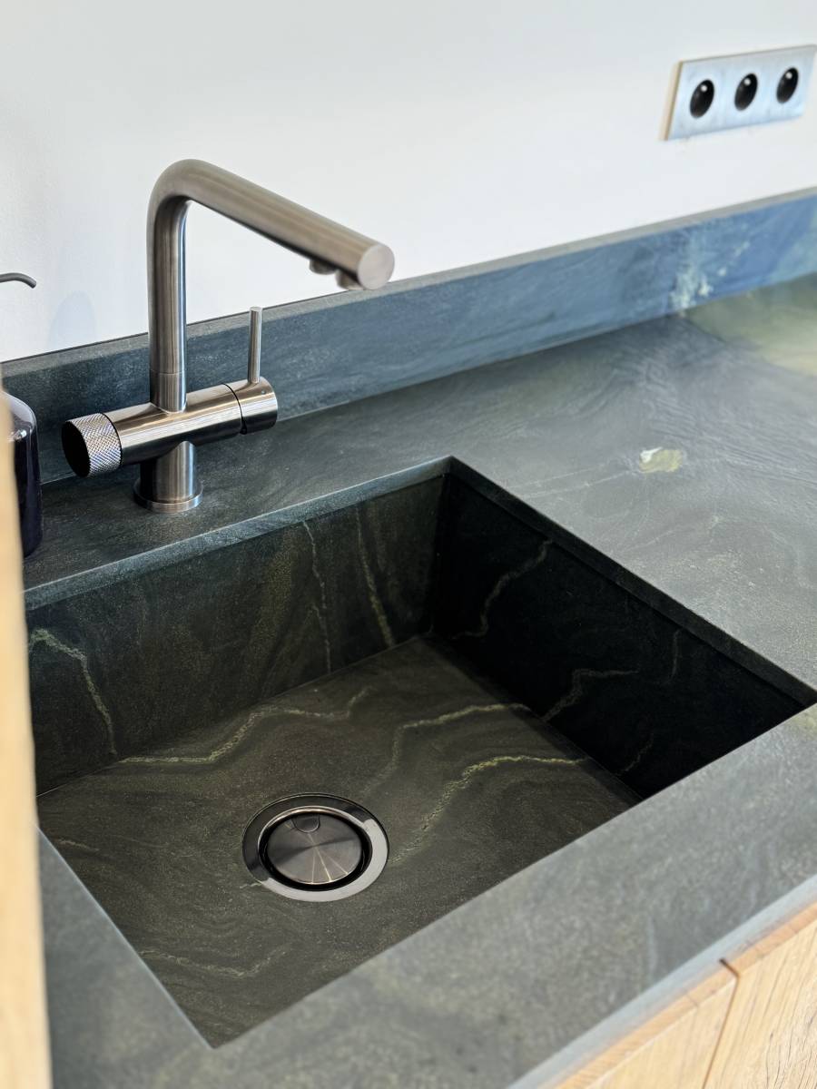 Plans de travail en Quartzite Avocatus aux Baux de Provence