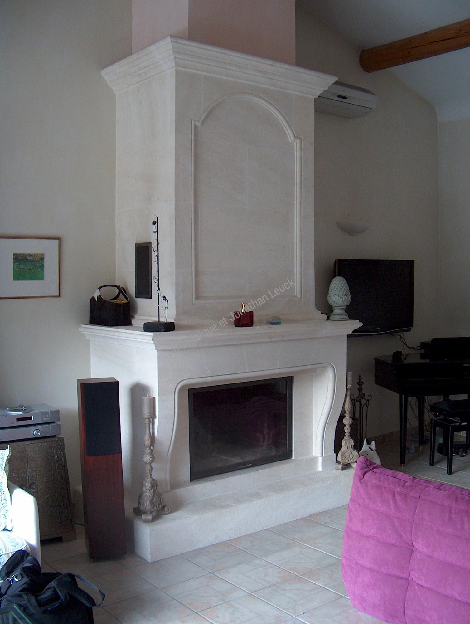 Cheminée avec foyer TOTEM Fire Frontal 1100