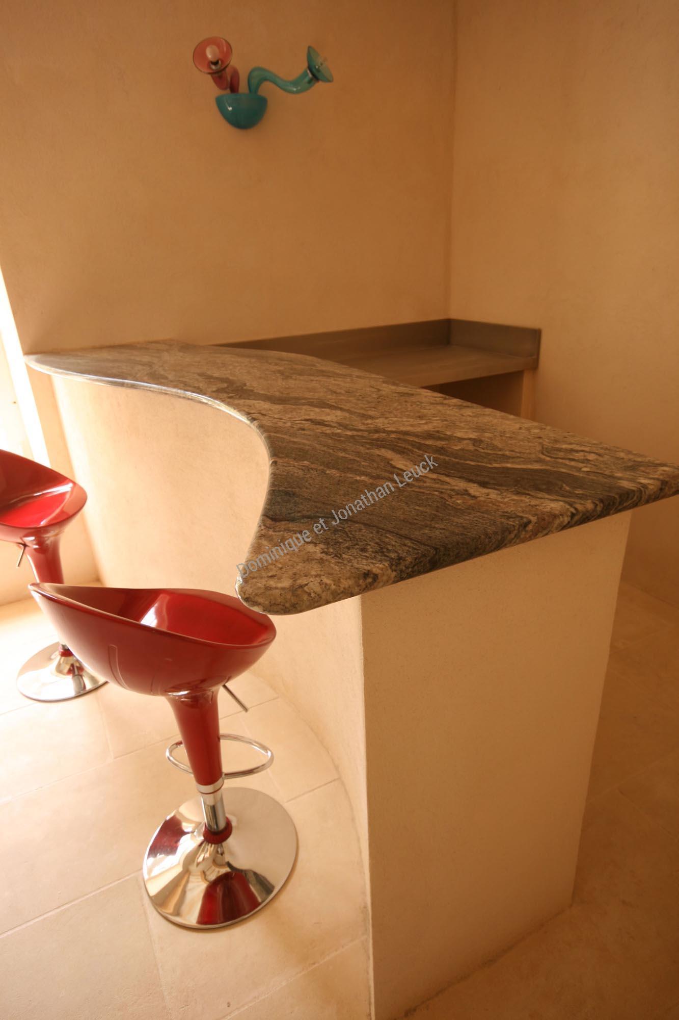 Comptoir en forme chez un particulier