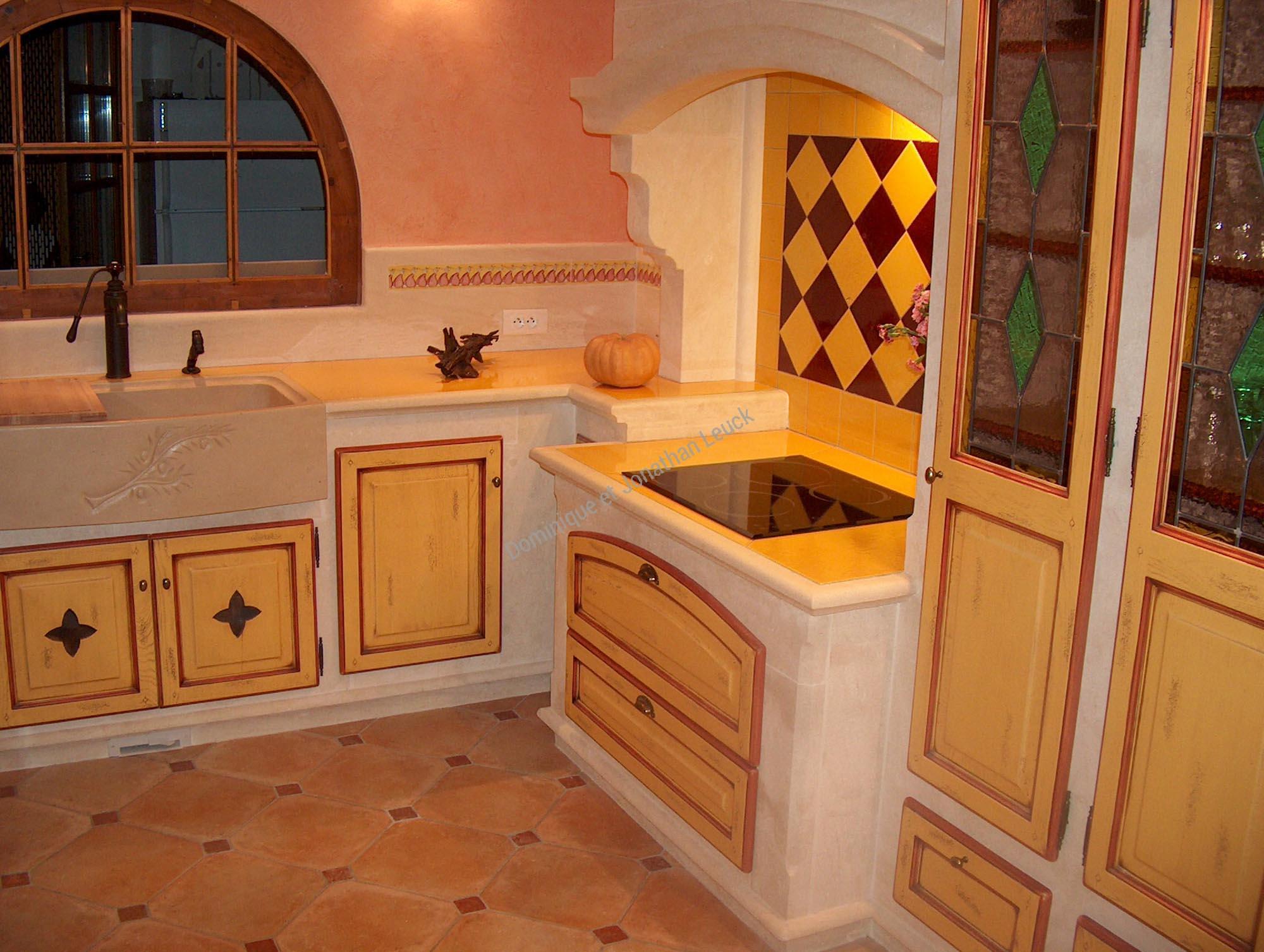 Concept cuisine en pierre blanche d'Estaillades