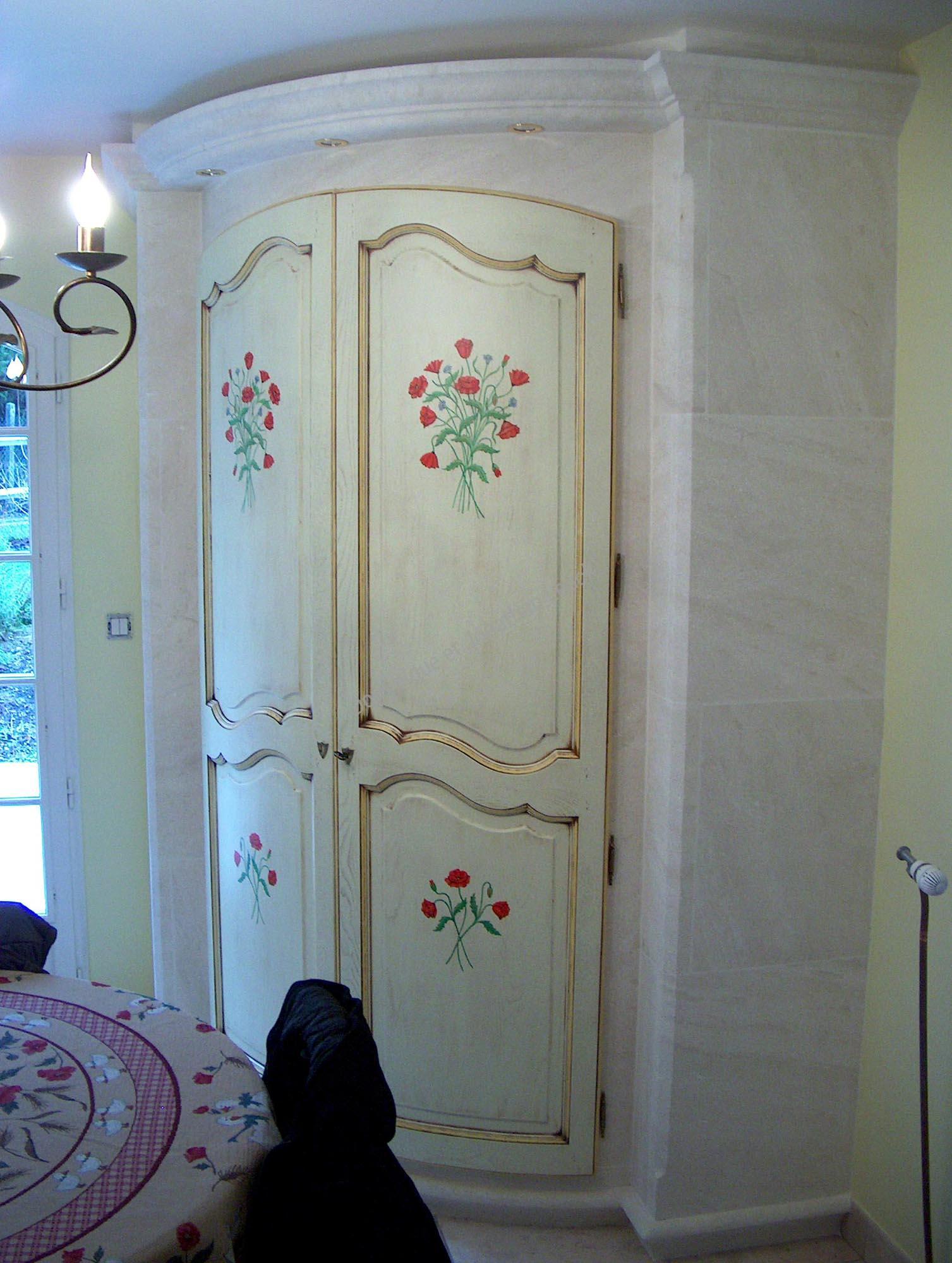 Meuble rangement de cuisine en pierre d'Estaillades