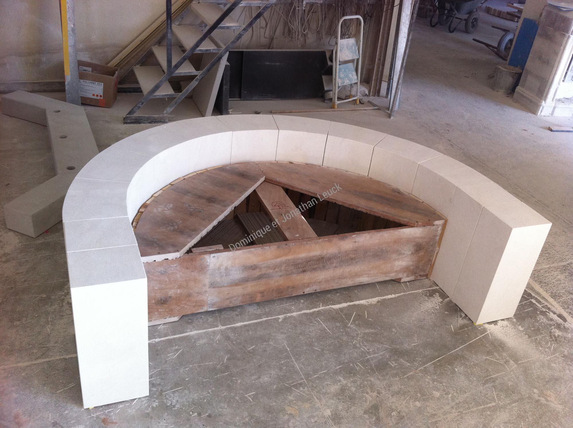 Encadrement massif en pierre d'Estaillades