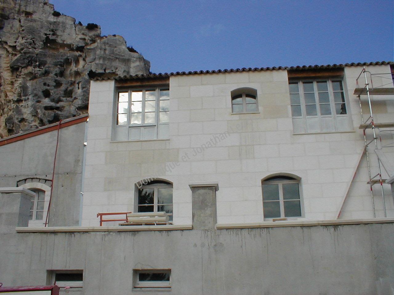 Cintre massif en pierre d'Estaillades