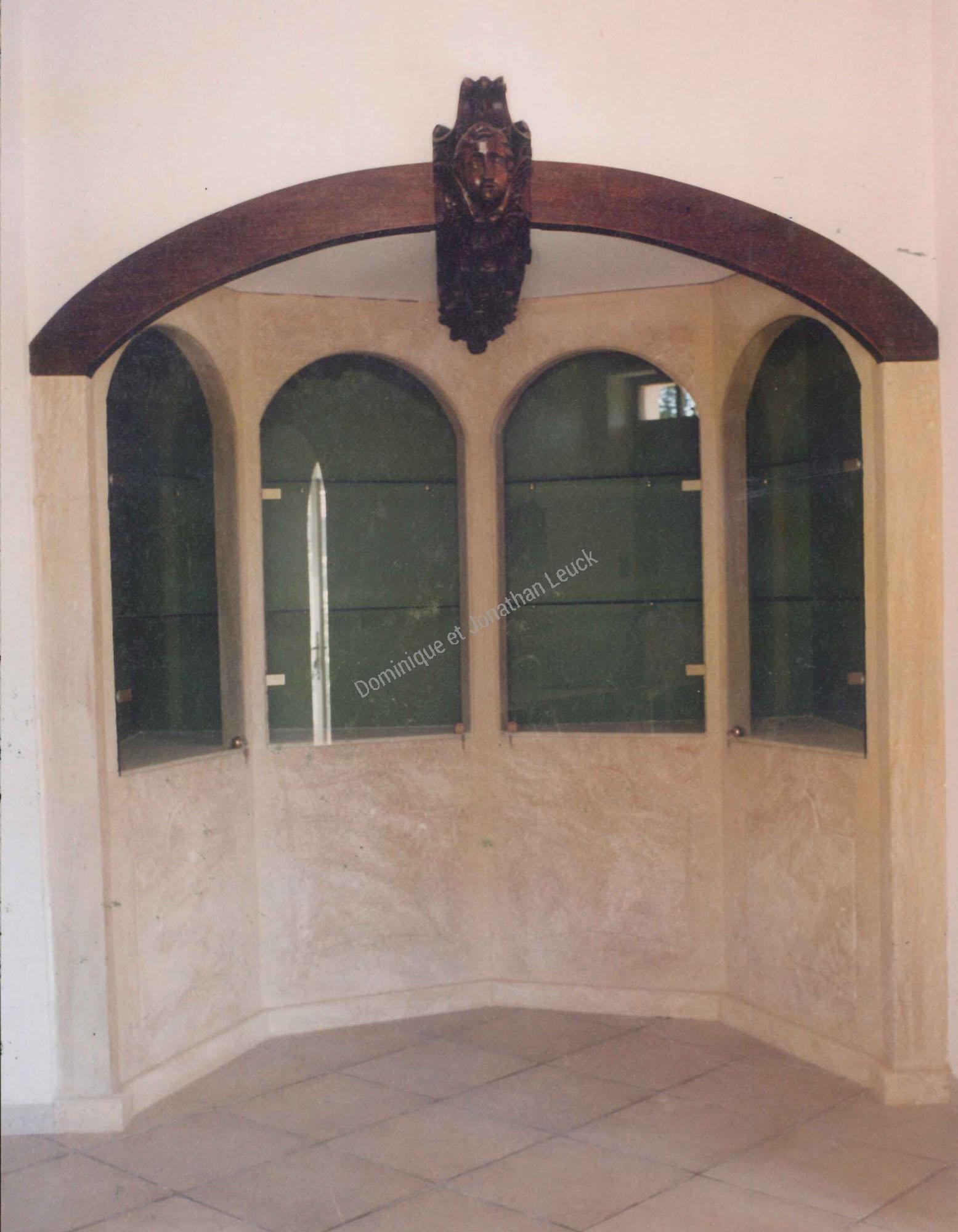 Meubles étagères, en pierre d'Estaillades