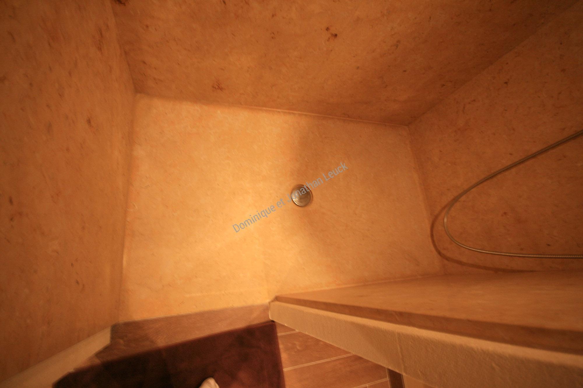 Receveur de douche en marbre jaune perle 