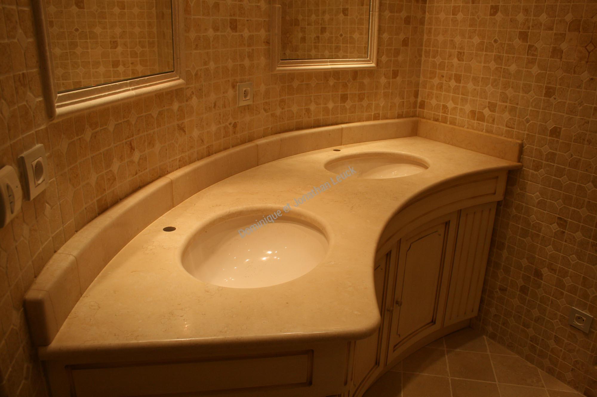 Dessus de meuble en marbre