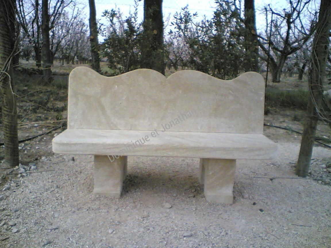 Banc en pierre d'Estaillades
