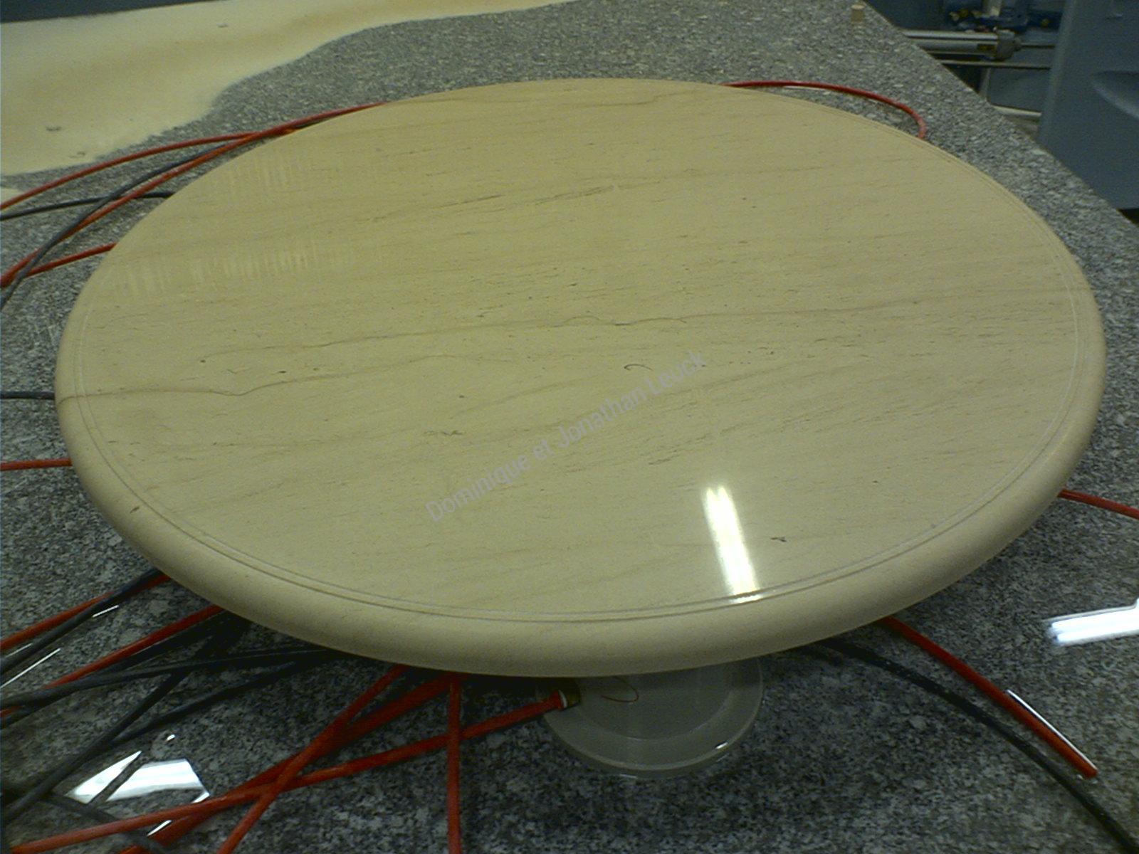 Plateau de table en pierre de Bourgogne